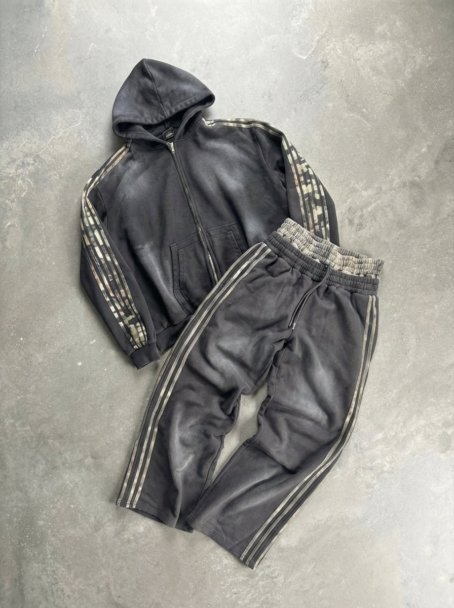 FROST TRACKSUIT (preorder)